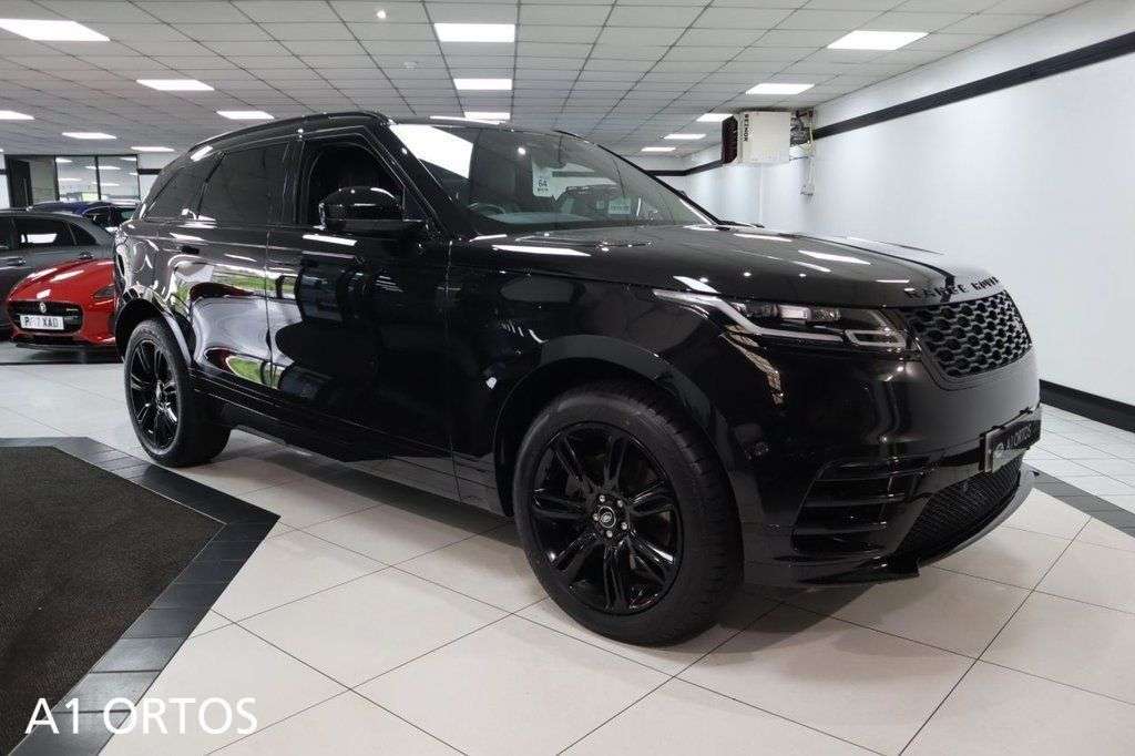 A 2022 LAND ROVER RANGE ROVER VELAR 2.0 D200 MHEV Edition SUV 5dr Diesel Auto 4WD Euro 6 (s/s) (204 ps) BE QUIC A 2022 LAND ROVER RANGE ROVER VELAR 2.0 D200 MHEV Edition SUV 5dr Diesel Auto 4WD Euro 6 (s/s) (204 ps) BE QUIC