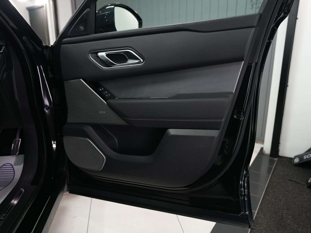 2022 LAND ROVER RANGE ROVER VELAR 2022 LAND ROVER RANGE ROVER VELAR