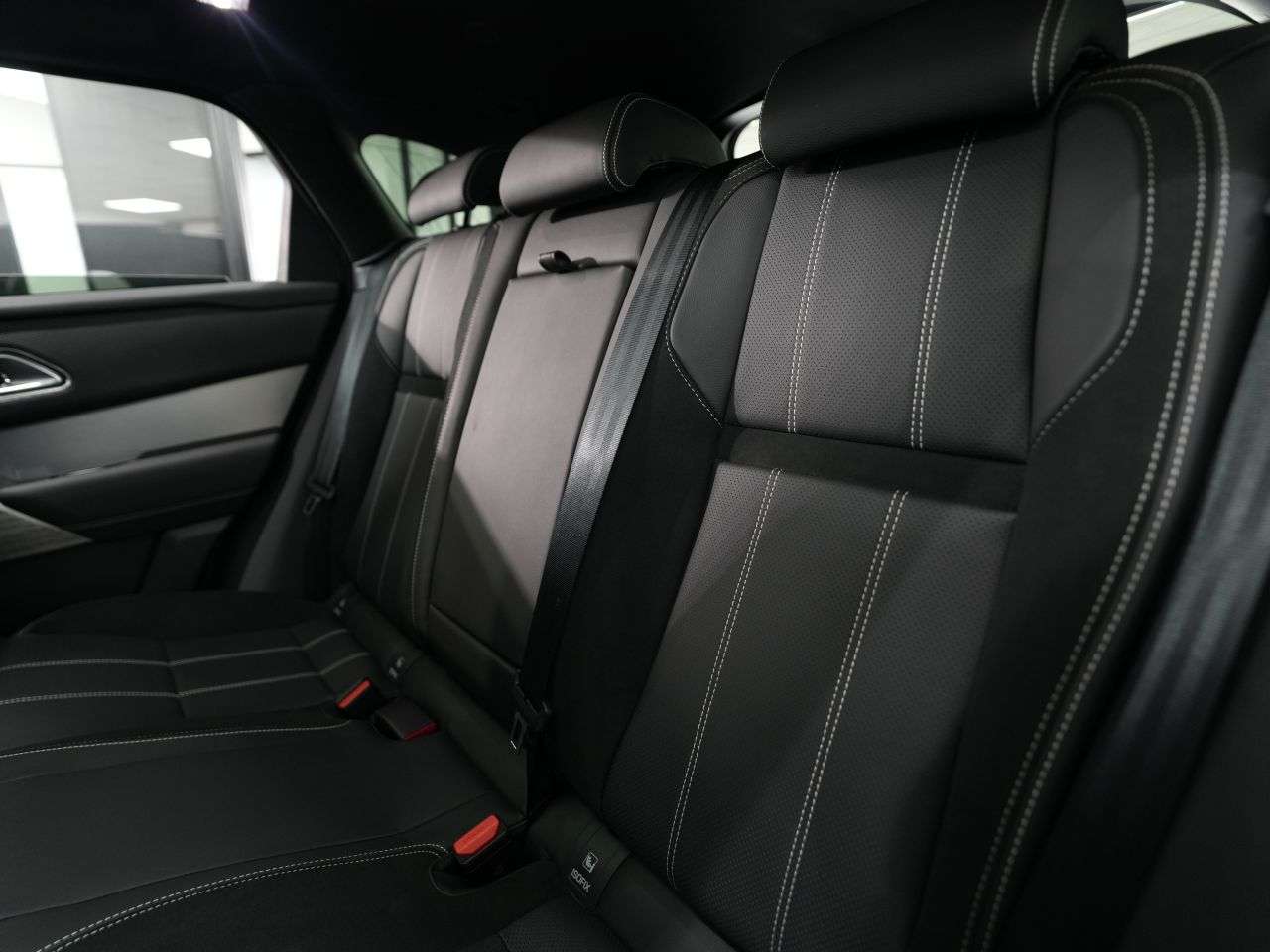 2022 LAND ROVER RANGE ROVER VELAR 2022 LAND ROVER RANGE ROVER VELAR