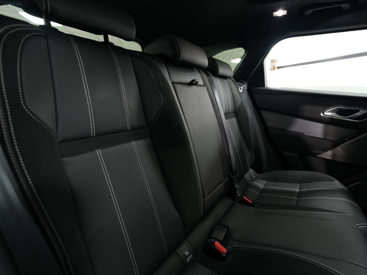 2022 LAND ROVER RANGE ROVER VELAR 2022 LAND ROVER RANGE ROVER VELAR