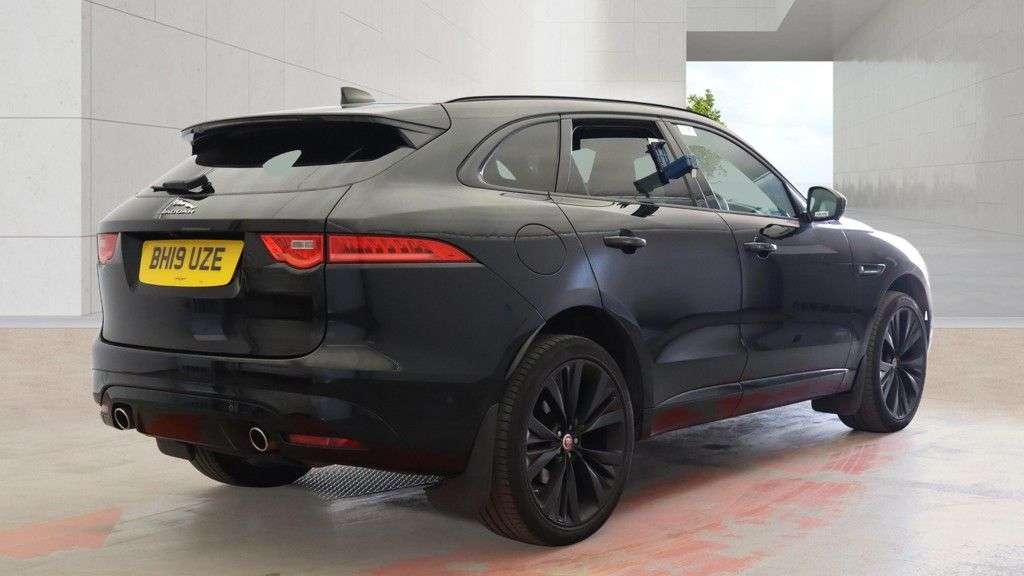 2019 JAGUAR F-PACE 2019 JAGUAR F-PACE