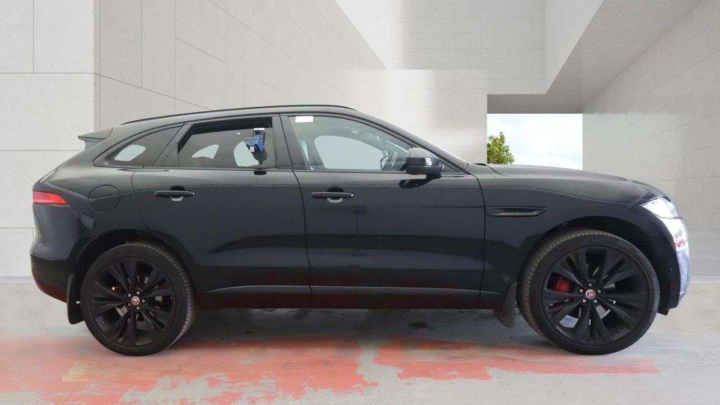 2019 JAGUAR F-PACE 2019 JAGUAR F-PACE