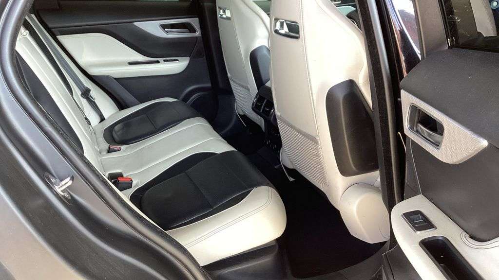 2019 JAGUAR F-PACE 2019 JAGUAR F-PACE