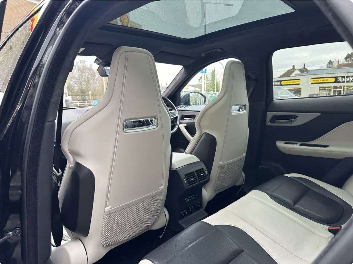 2019 JAGUAR F-PACE 2019 JAGUAR F-PACE