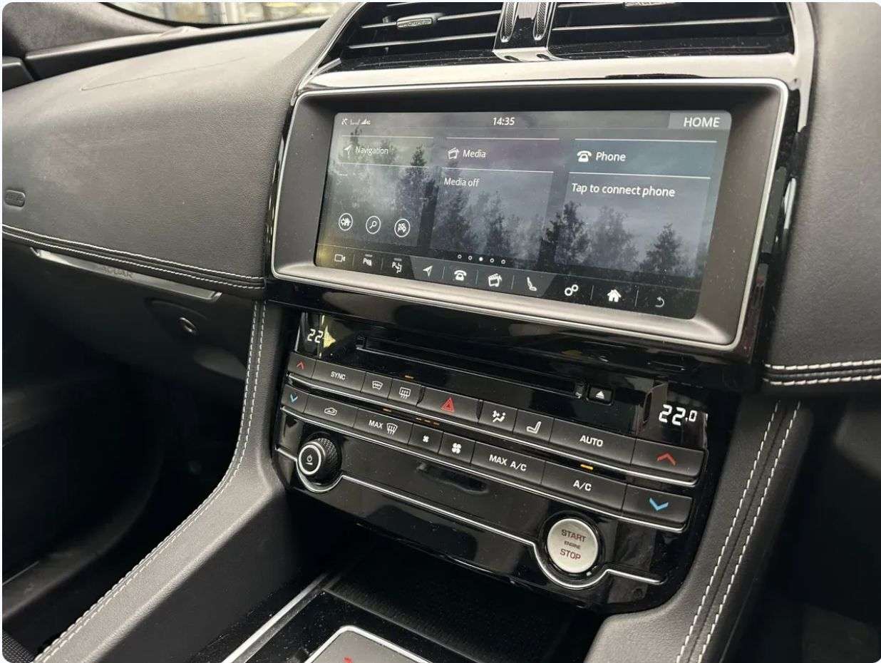 2019 JAGUAR F-PACE 2019 JAGUAR F-PACE