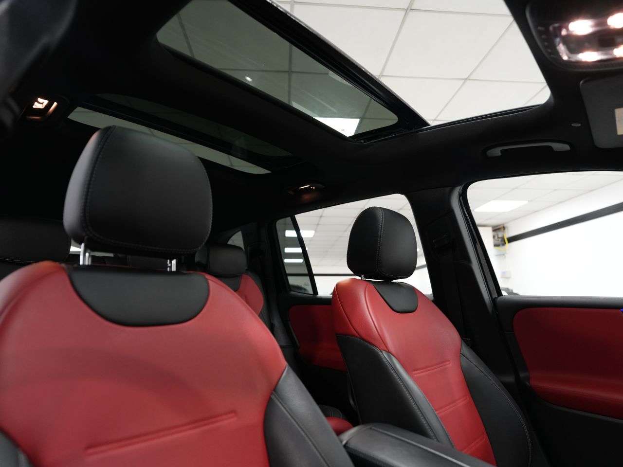 A 2023 MERCEDES-BENZ GLB 2.0 GLB35h MHEV AMG (Premium Plus) SUV 5dr Petrol Hybrid 8G-DCT 4MATIC Euro A 2023 MERCEDES-BENZ GLB 2.0 GLB35h MHEV AMG (Premium Plus) SUV 5dr Petrol Hybrid 8G-DCT 4MATIC Euro