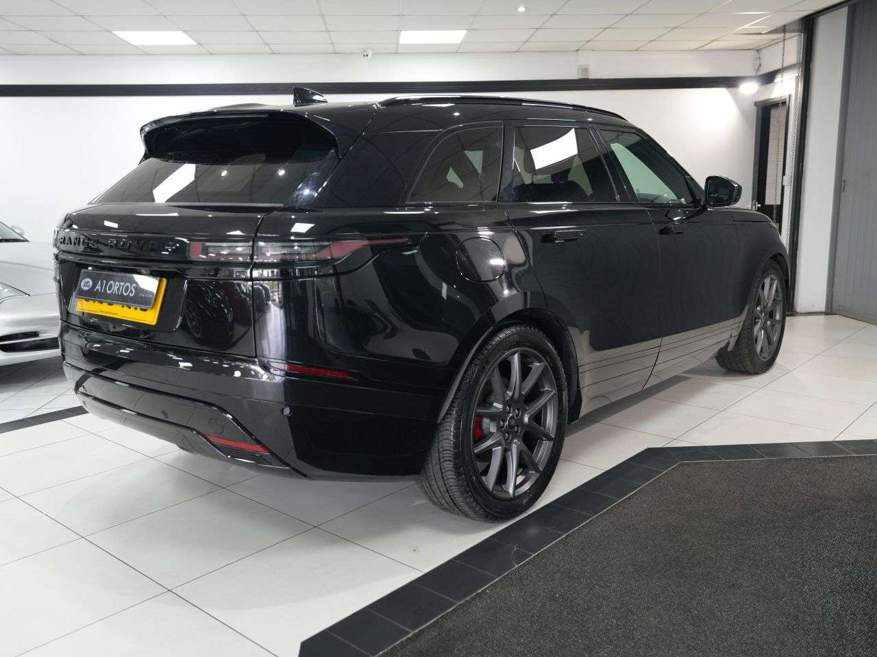 2023 LAND ROVER RANGE ROVER VELAR 2023 LAND ROVER RANGE ROVER VELAR
