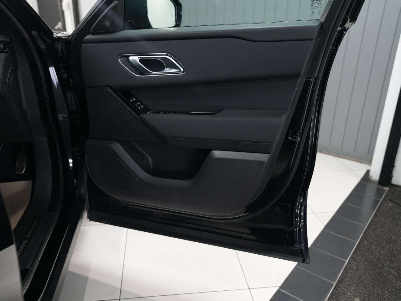 2023 LAND ROVER RANGE ROVER VELAR 2023 LAND ROVER RANGE ROVER VELAR