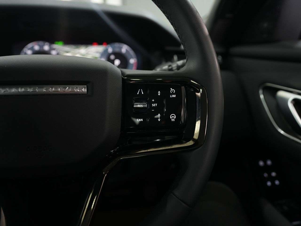 2023 LAND ROVER RANGE ROVER VELAR 2023 LAND ROVER RANGE ROVER VELAR