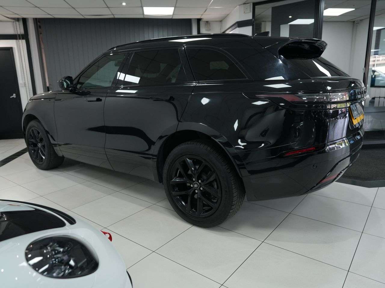 2023 LAND ROVER RANGE ROVER VELAR 2023 LAND ROVER RANGE ROVER VELAR