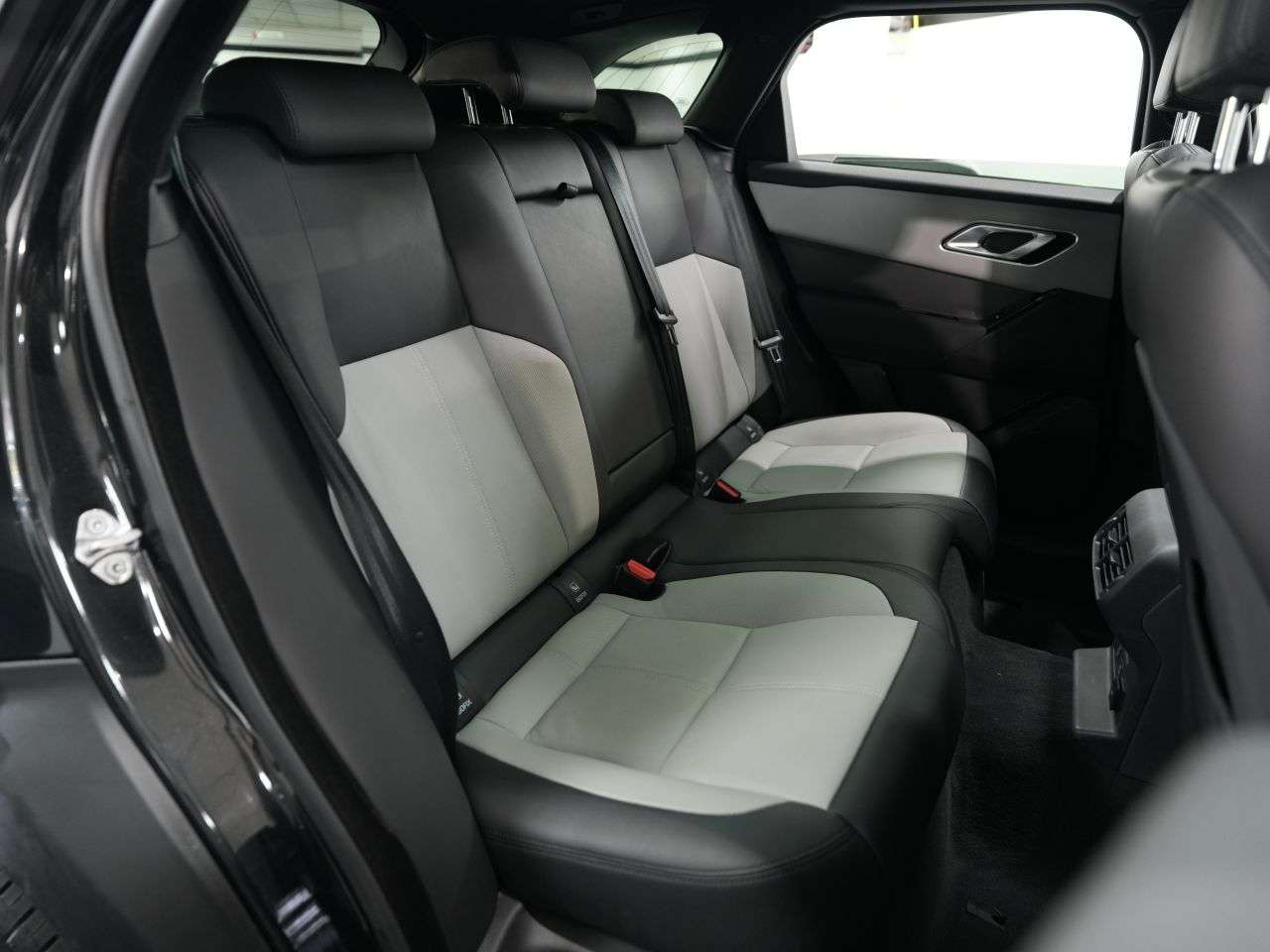 2023 LAND ROVER RANGE ROVER VELAR 2023 LAND ROVER RANGE ROVER VELAR