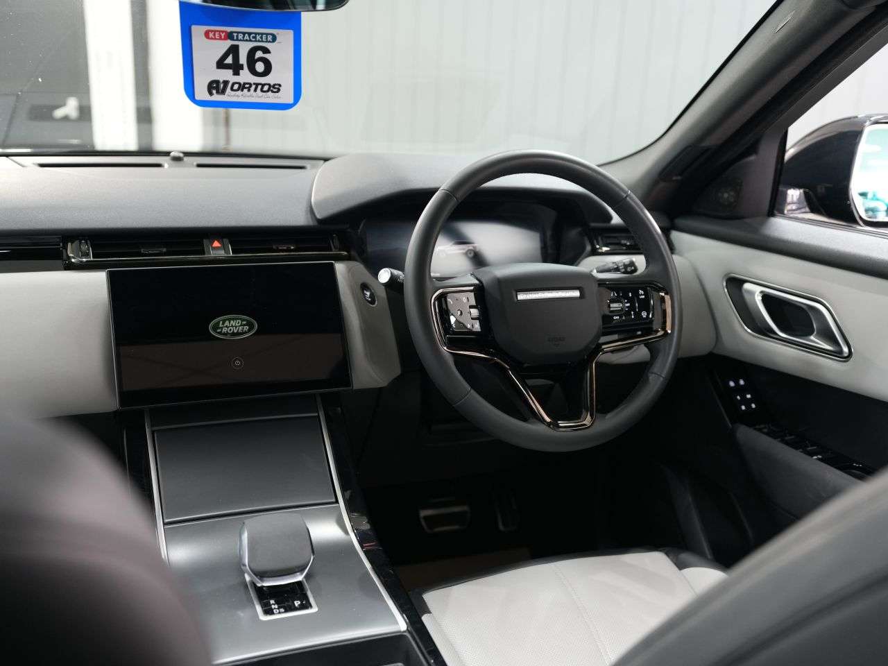 2023 LAND ROVER RANGE ROVER VELAR 2023 LAND ROVER RANGE ROVER VELAR