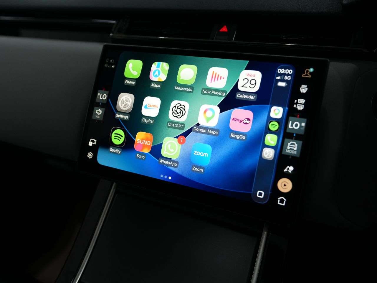 2023 LAND ROVER RANGE ROVER VELAR 2023 LAND ROVER RANGE ROVER VELAR