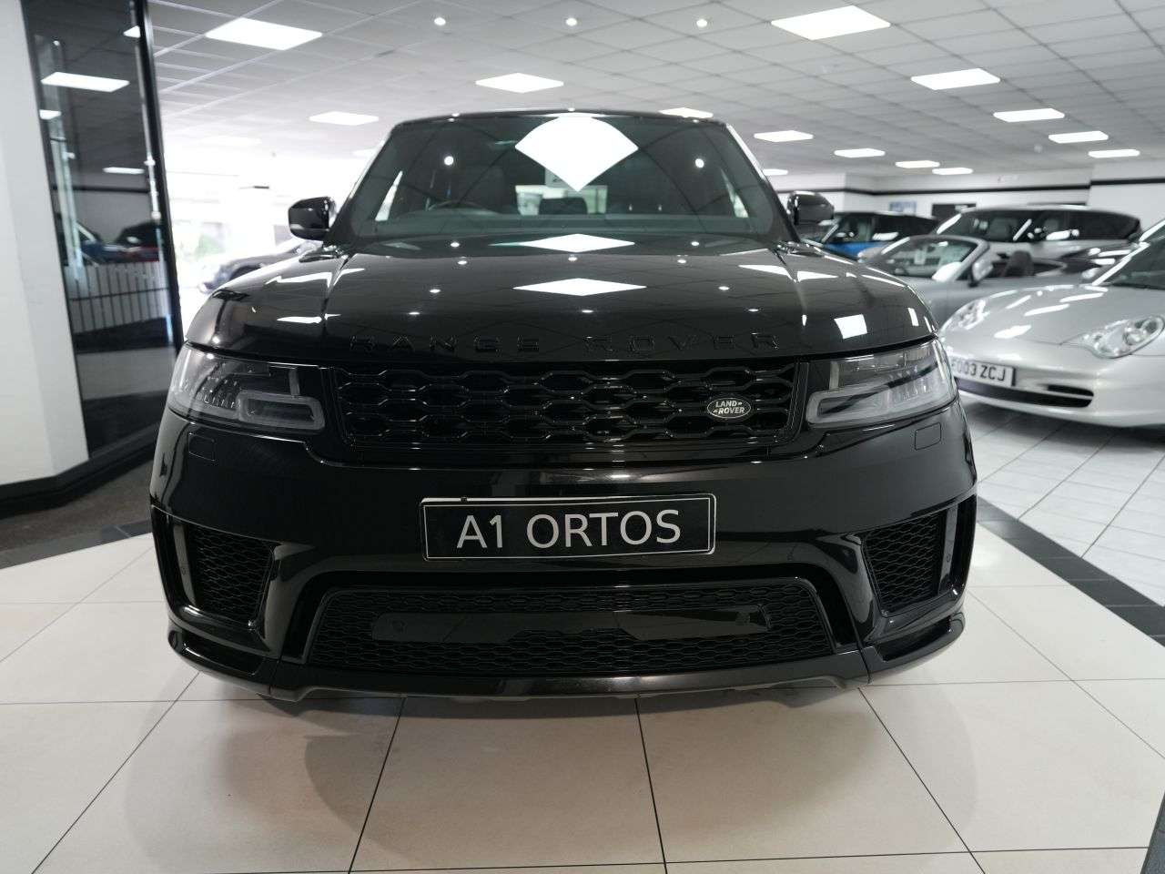 A 2022 LAND ROVER RANGE ROVER SPORT 3.0 D300 MHEV HSE Dynamic Black SUV 5dr Diesel Auto 4WD Euro 6 (s/s) (300 p A 2022 LAND ROVER RANGE ROVER SPORT 3.0 D300 MHEV HSE Dynamic Black SUV 5dr Diesel Auto 4WD Euro 6 (s/s) (300 p