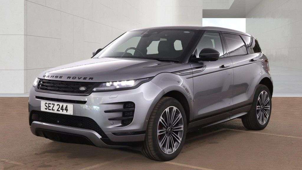 A 2023 LAND ROVER RANGE ROVER EVOQUE 2.0 D200 MHEV Dynamic HSE SUV 5dr Diesel Auto 4WD Euro 6 (s/s) (204 ps) BE A 2023 LAND ROVER RANGE ROVER EVOQUE 2.0 D200 MHEV Dynamic HSE SUV 5dr Diesel Auto 4WD Euro 6 (s/s) (204 ps) BE