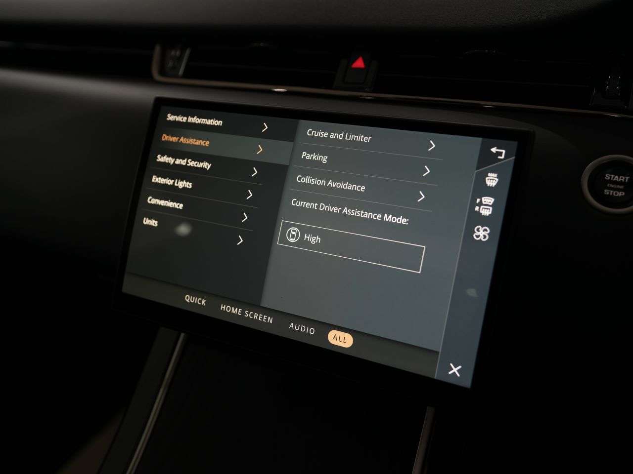 2023 LAND ROVER RANGE ROVER EVOQUE 2023 LAND ROVER RANGE ROVER EVOQUE