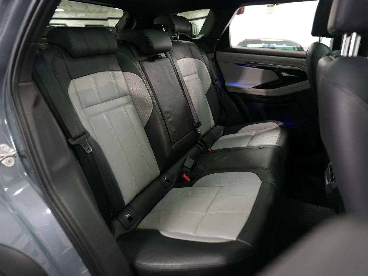 2019 LAND ROVER RANGE ROVER EVOQUE 2019 LAND ROVER RANGE ROVER EVOQUE