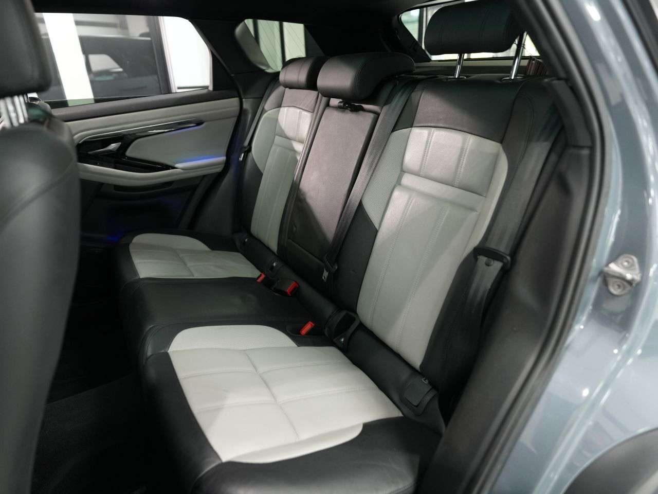 2019 LAND ROVER RANGE ROVER EVOQUE 2019 LAND ROVER RANGE ROVER EVOQUE
