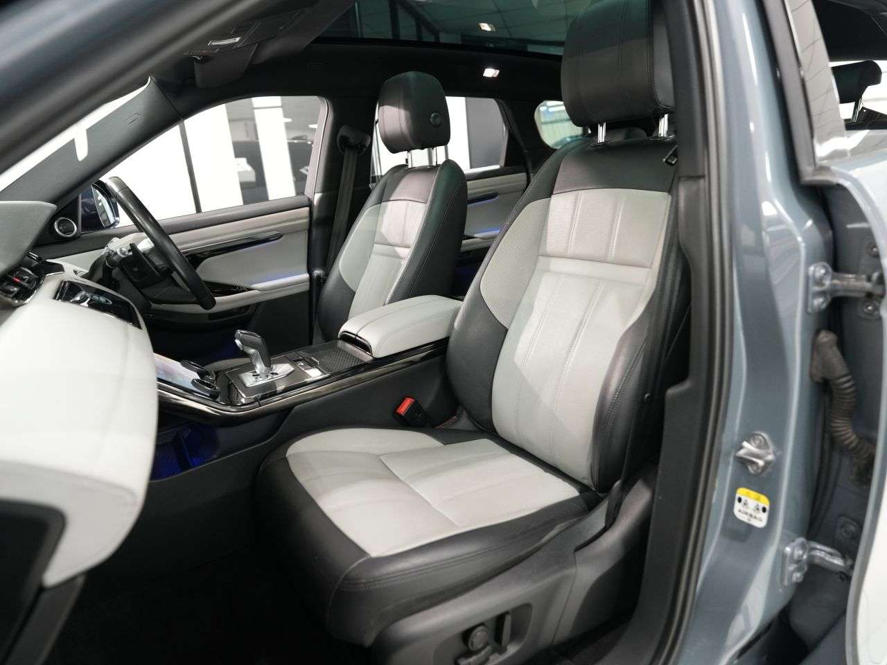 2019 LAND ROVER RANGE ROVER EVOQUE 2019 LAND ROVER RANGE ROVER EVOQUE