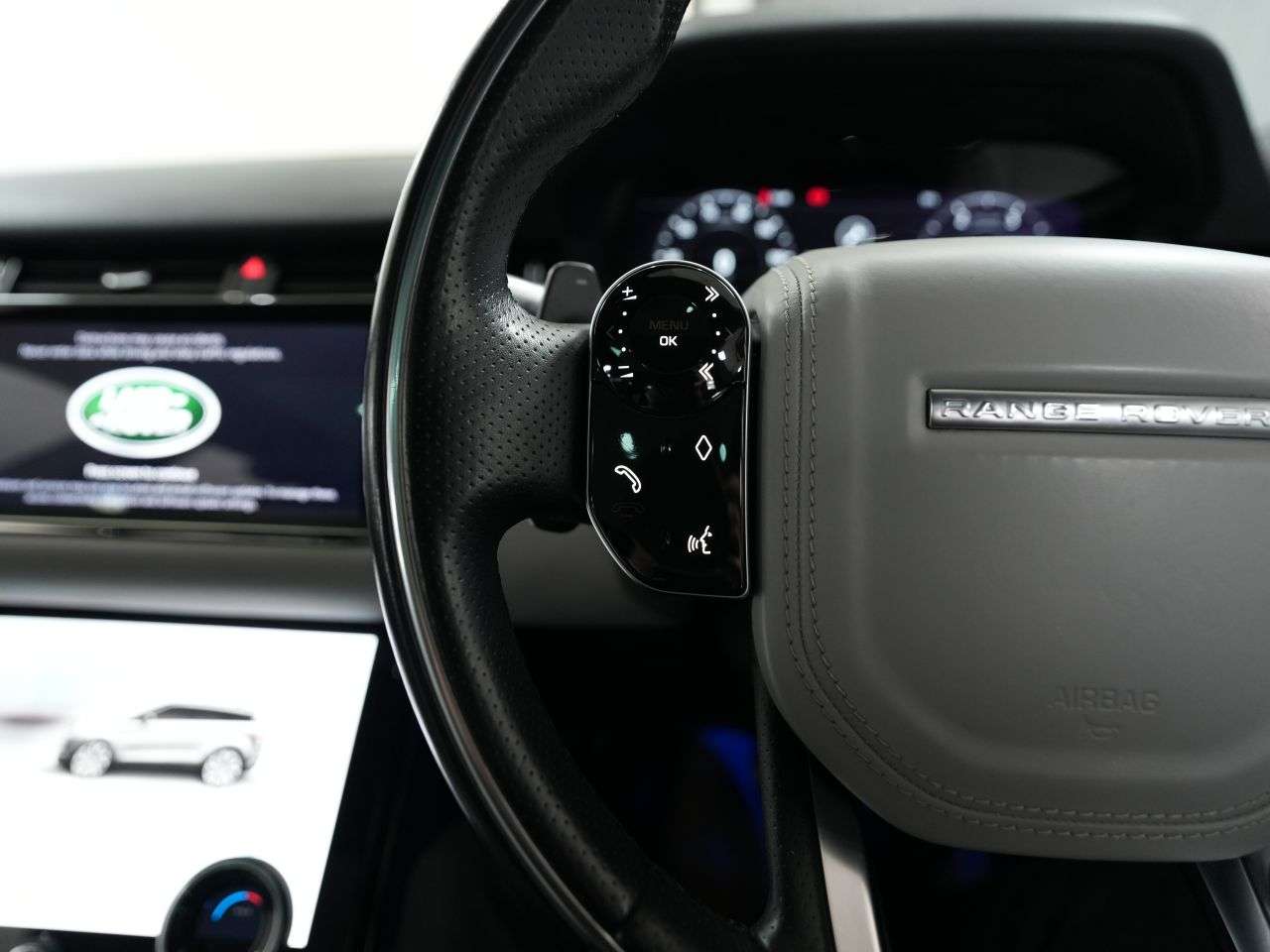 2019 LAND ROVER RANGE ROVER EVOQUE 2019 LAND ROVER RANGE ROVER EVOQUE
