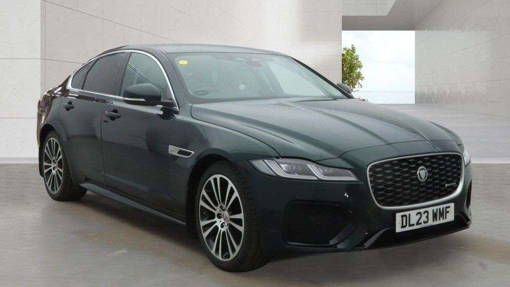 A 2023 JAGUAR XF 2.0 D200 MHEV R-Dynamic SE Saloon 4dr Diesel Auto Euro 6 (s/s) (204 ps) STU A 2023 JAGUAR XF 2.0 D200 MHEV R-Dynamic SE Saloon 4dr Diesel Auto Euro 6 (s/s) (204 ps) STU