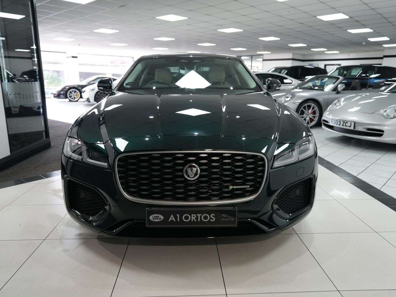 A 2023 JAGUAR XF 2.0 D200 MHEV R-Dynamic SE Saloon 4dr Diesel Auto Euro 6 (s/s) (204 ps) STU A 2023 JAGUAR XF 2.0 D200 MHEV R-Dynamic SE Saloon 4dr Diesel Auto Euro 6 (s/s) (204 ps) STU