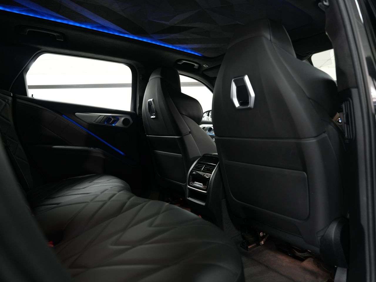 2024 BMW XM 2024 BMW XM