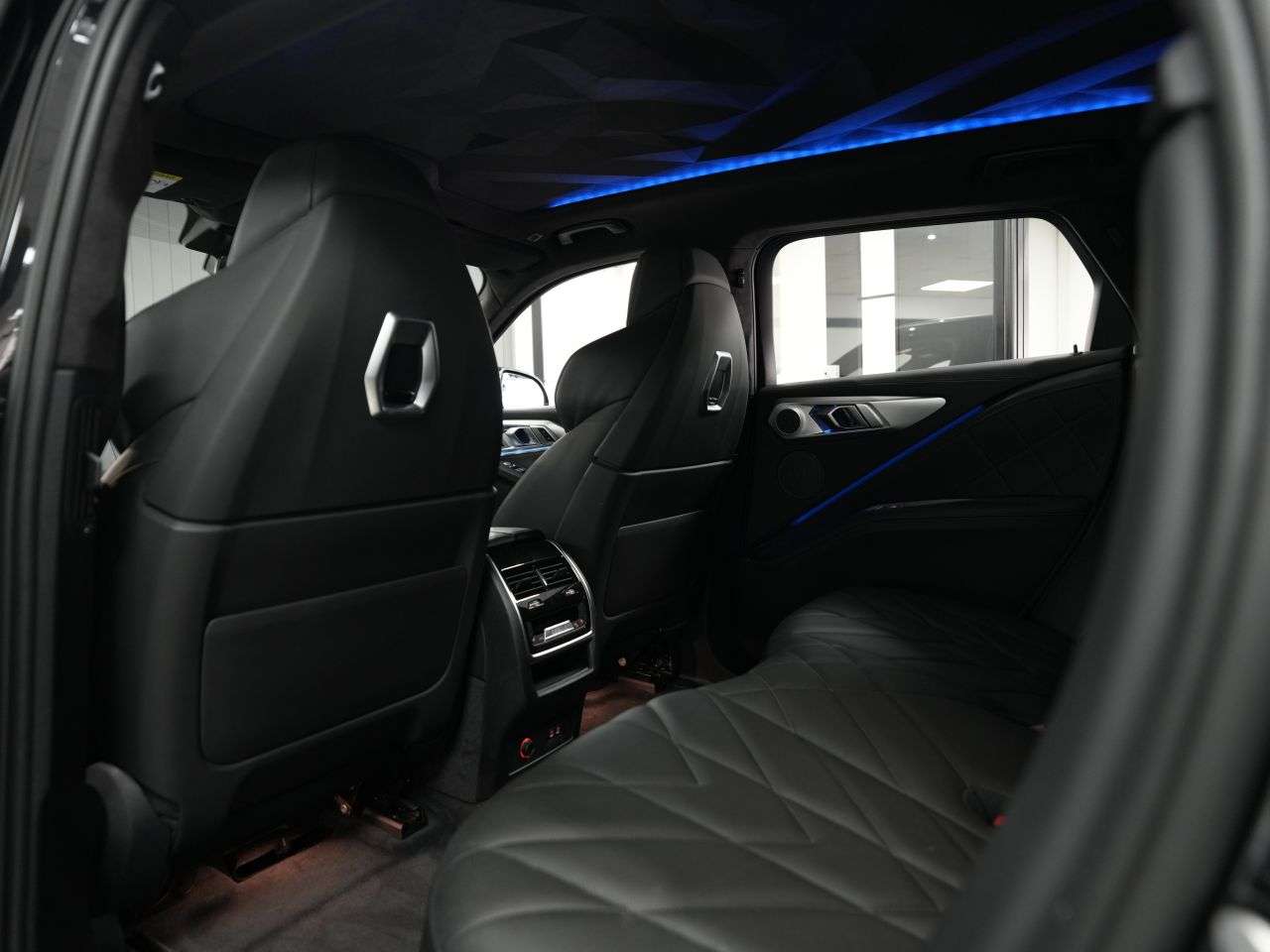2024 BMW XM 2024 BMW XM