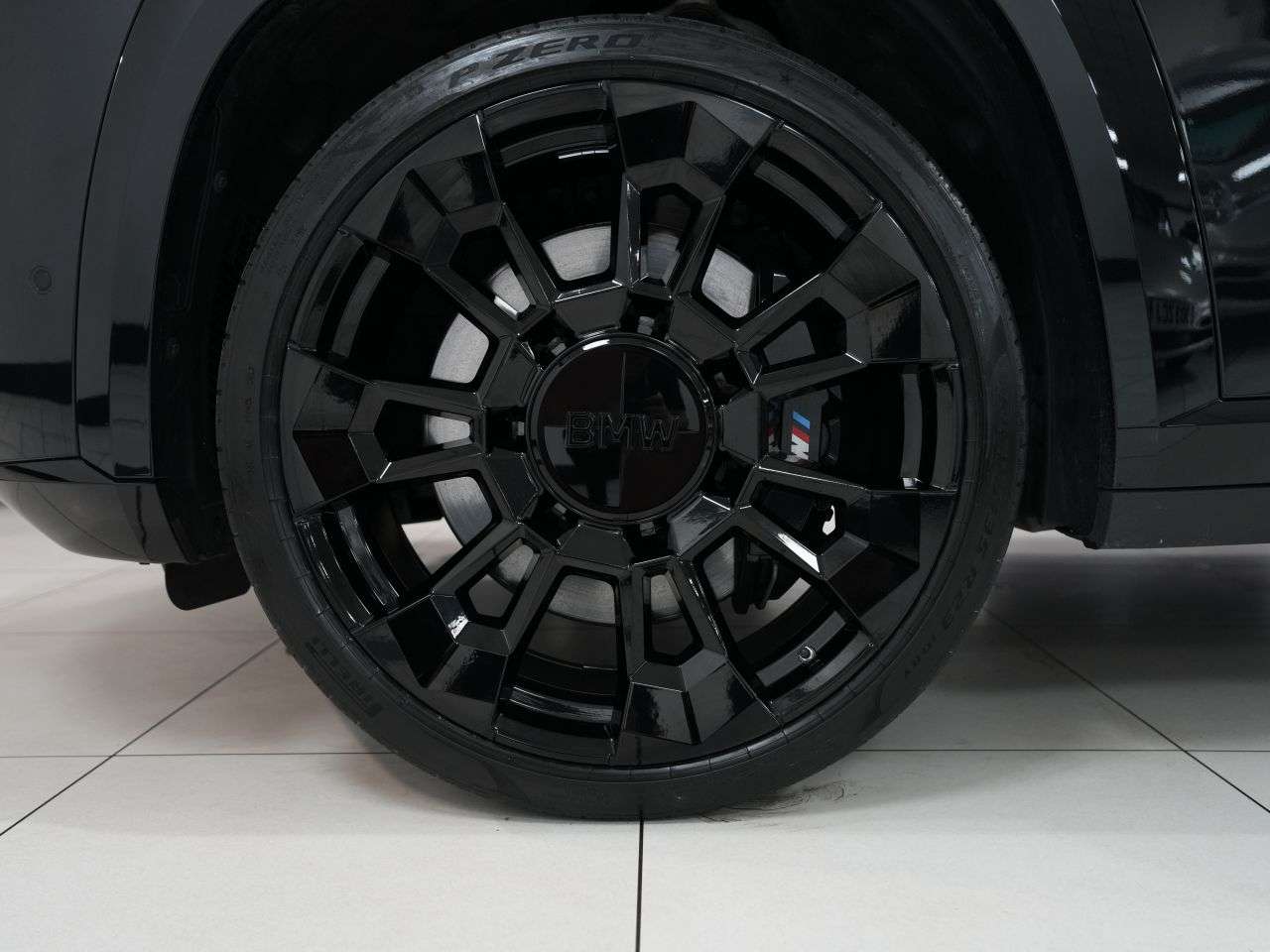 2024 BMW XM 2024 BMW XM