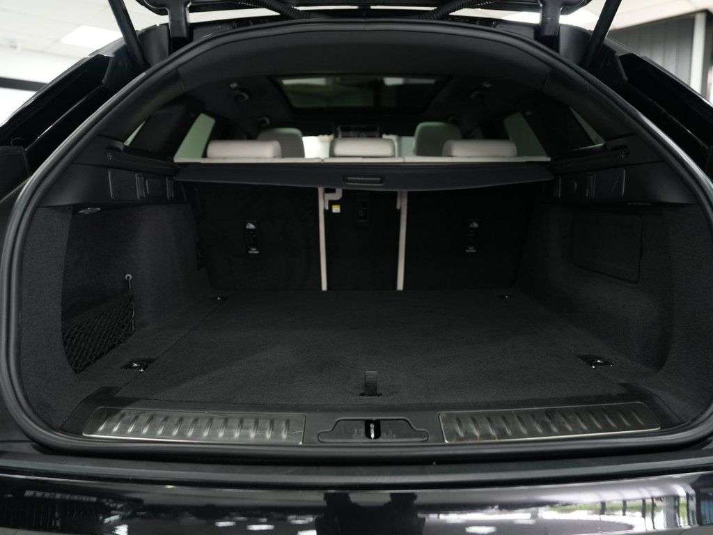 2022 LAND ROVER RANGE ROVER VELAR 2022 LAND ROVER RANGE ROVER VELAR
