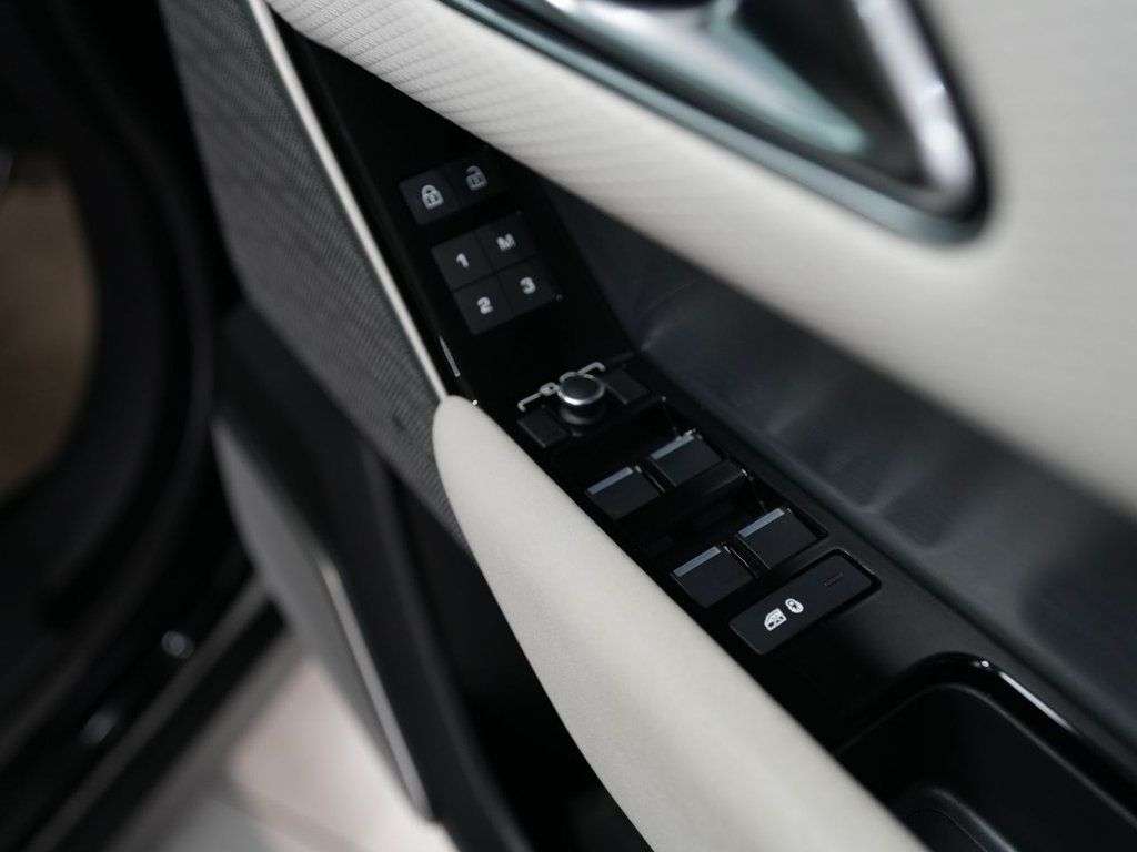 2022 LAND ROVER RANGE ROVER VELAR 2022 LAND ROVER RANGE ROVER VELAR