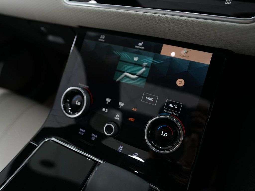 2022 LAND ROVER RANGE ROVER VELAR 2022 LAND ROVER RANGE ROVER VELAR