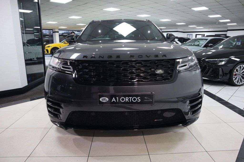 A 2022 LAND ROVER RANGE ROVER VELAR 2.0 D200 MHEV Edition SUV 5dr Diesel Auto 4WD Euro 6 (s/s) (204 ps) BEAUTIF A 2022 LAND ROVER RANGE ROVER VELAR 2.0 D200 MHEV Edition SUV 5dr Diesel Auto 4WD Euro 6 (s/s) (204 ps) BEAUTIF