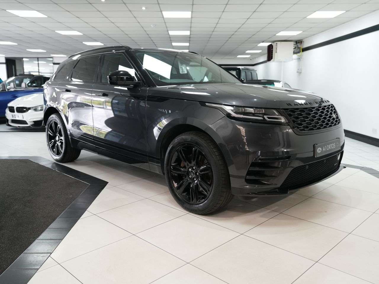 A 2022 LAND ROVER RANGE ROVER VELAR 2.0 D200 MHEV Edition SUV 5dr Diesel Auto 4WD Euro 6 (s/s) (204 ps) BEAUTIF A 2022 LAND ROVER RANGE ROVER VELAR 2.0 D200 MHEV Edition SUV 5dr Diesel Auto 4WD Euro 6 (s/s) (204 ps) BEAUTIF