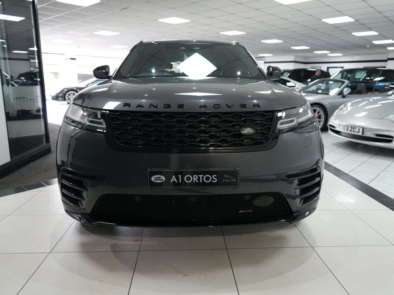 A 2022 LAND ROVER RANGE ROVER VELAR 2.0 D200 MHEV Edition SUV 5dr Diesel Auto 4WD Euro 6 (s/s) (204 ps) BEAUTIF A 2022 LAND ROVER RANGE ROVER VELAR 2.0 D200 MHEV Edition SUV 5dr Diesel Auto 4WD Euro 6 (s/s) (204 ps) BEAUTIF