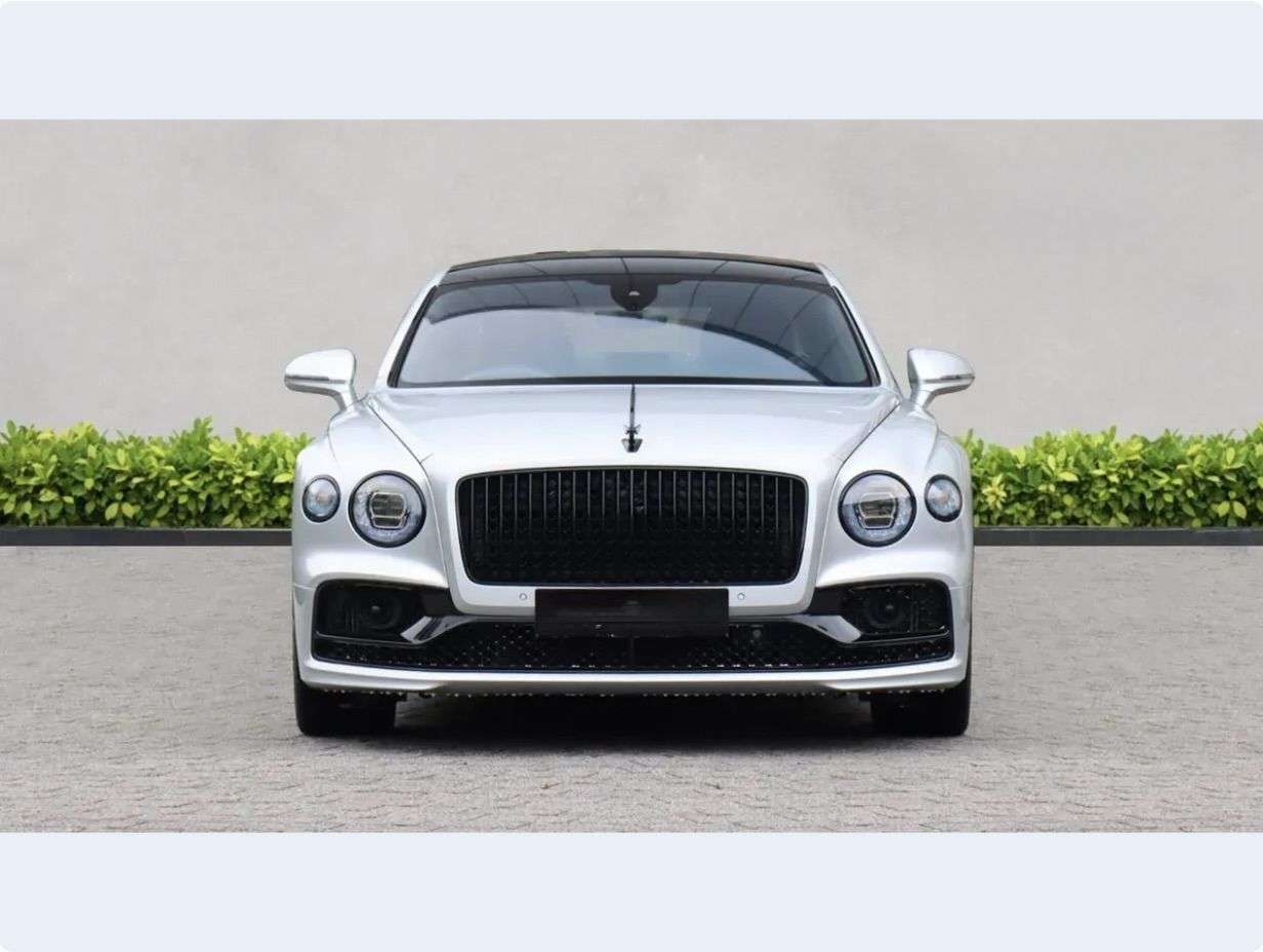A 2021 BENTLEY FLYING SPUR 6.0 W12 Saloon 4dr Petrol Auto 4WD Euro 6 (635 ps) INCREDIBLE VALUE! A 2021 BENTLEY FLYING SPUR 6.0 W12 Saloon 4dr Petrol Auto 4WD Euro 6 (635 ps) INCREDIBLE VALUE!