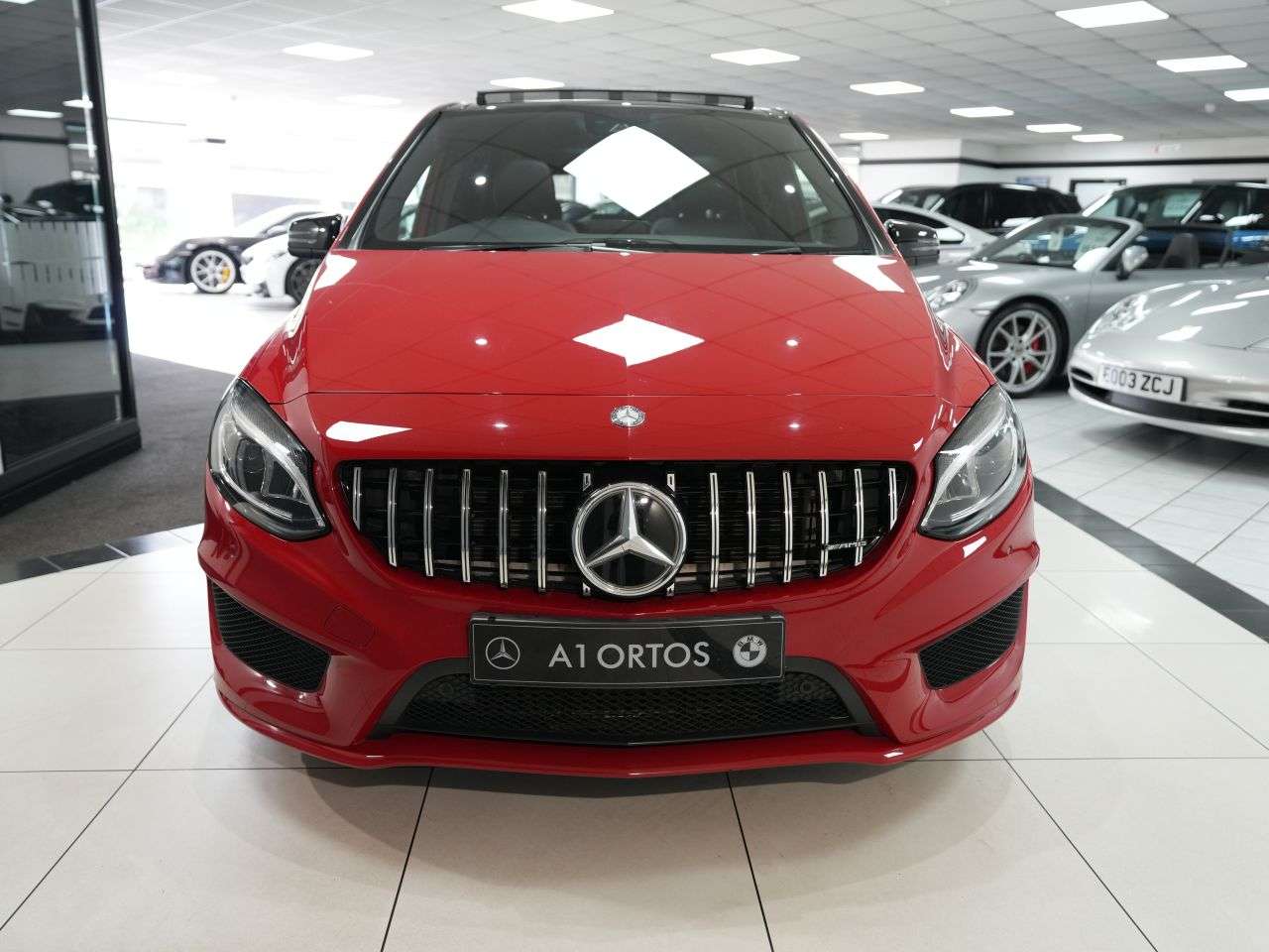 A 2016 MERCEDES-BENZ B CLASS 2.1 B200d AMG Line (Premium Plus) MPV 5dr Diesel 7G-DCT Euro 6 (s/s) (136 p A 2016 MERCEDES-BENZ B CLASS 2.1 B200d AMG Line (Premium Plus) MPV 5dr Diesel 7G-DCT Euro 6 (s/s) (136 p