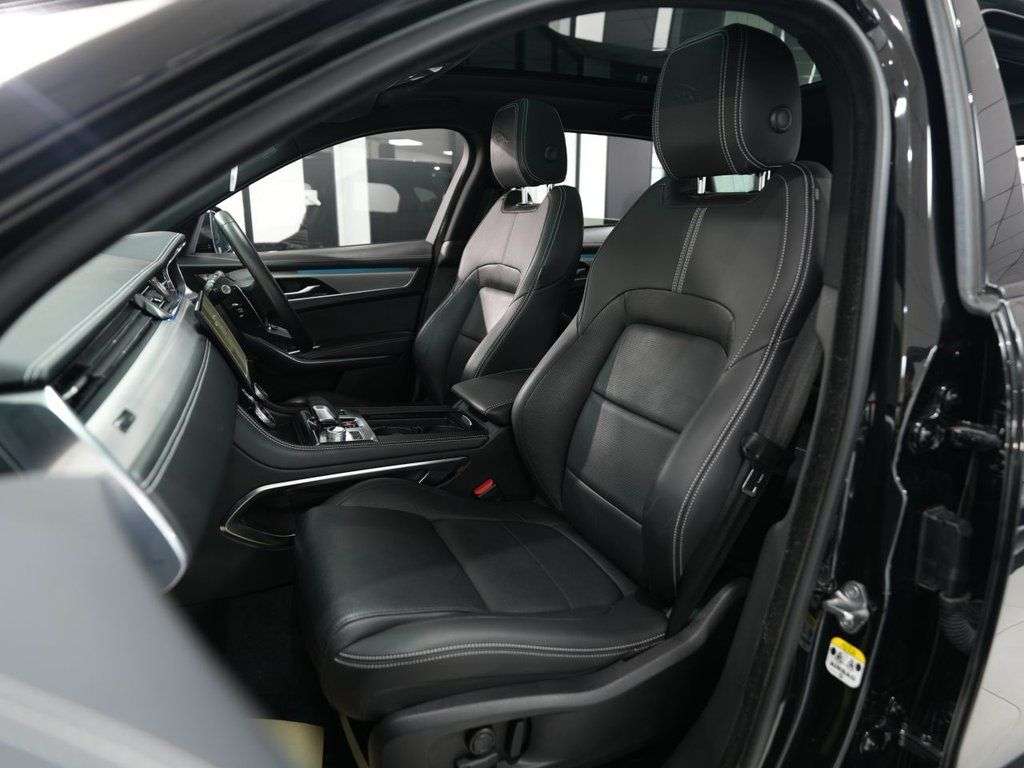 2023 JAGUAR F-PACE 2023 JAGUAR F-PACE