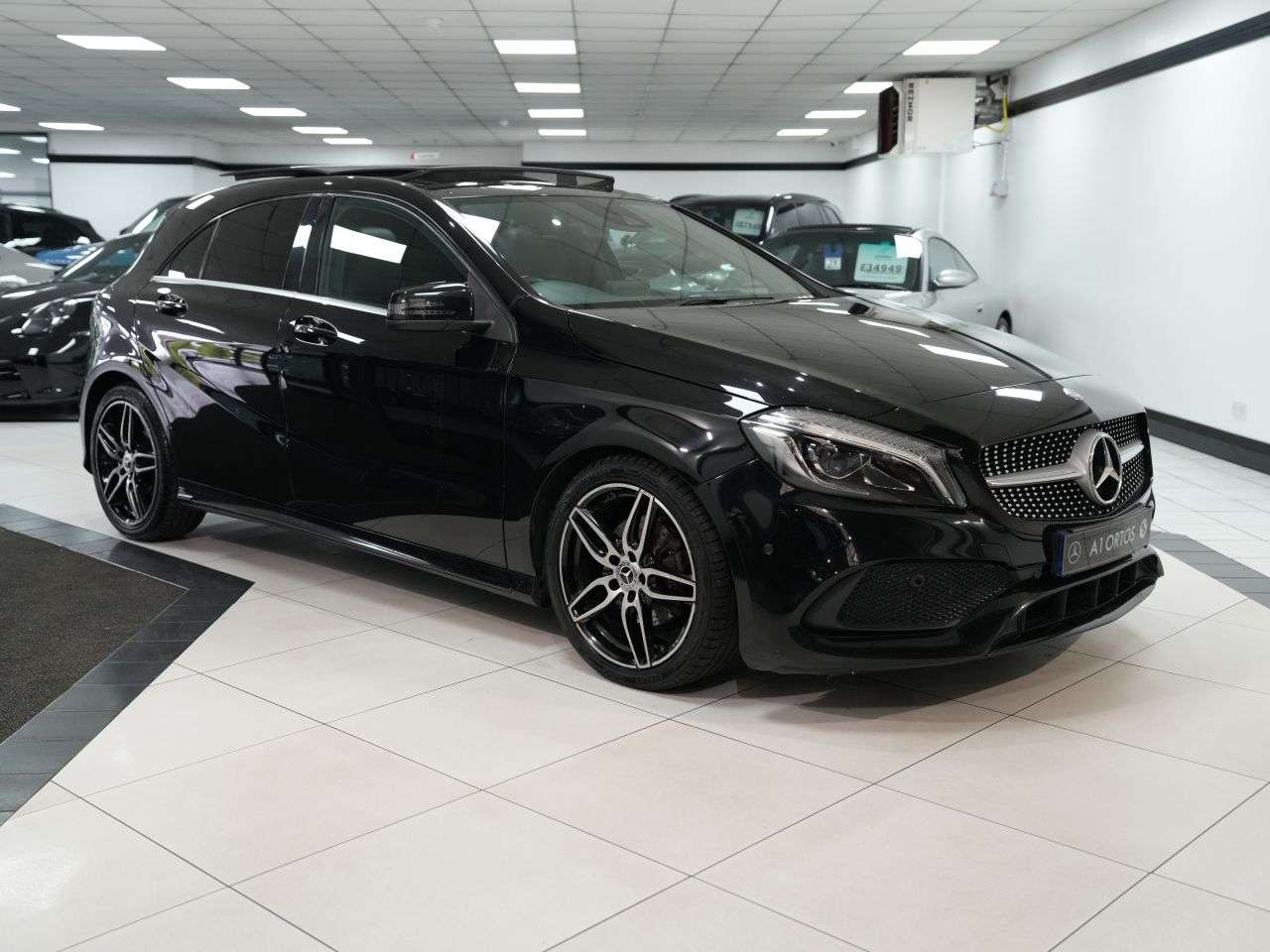 A 2016 MERCEDES-BENZ A CLASS 1.6 A200 AMG Line (Premium Plus) Hatchback 5dr Petrol 7G-DCT Euro 6 (s/s) ( A 2016 MERCEDES-BENZ A CLASS 1.6 A200 AMG Line (Premium Plus) Hatchback 5dr Petrol 7G-DCT Euro 6 (s/s) (