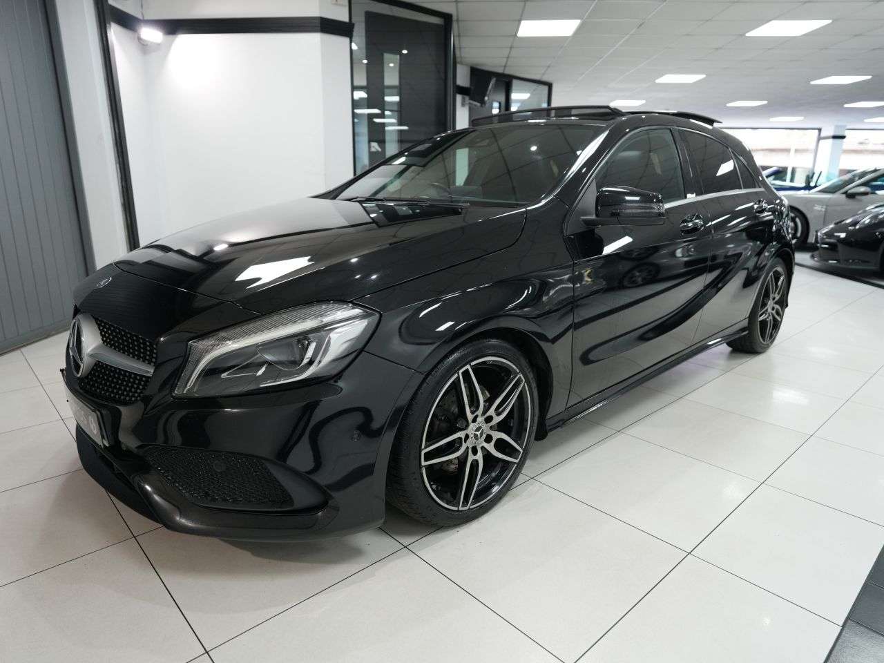 A 2016 MERCEDES-BENZ A CLASS 1.6 A200 AMG Line (Premium Plus) Hatchback 5dr Petrol 7G-DCT Euro 6 (s/s) ( A 2016 MERCEDES-BENZ A CLASS 1.6 A200 AMG Line (Premium Plus) Hatchback 5dr Petrol 7G-DCT Euro 6 (s/s) (