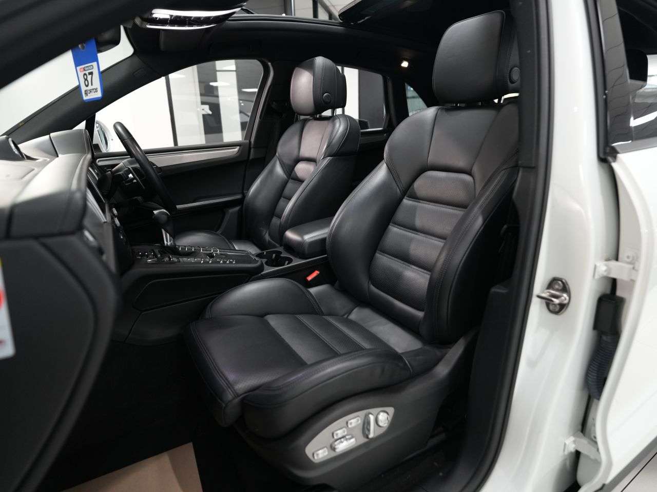 2018 PORSCHE MACAN 2018 PORSCHE MACAN