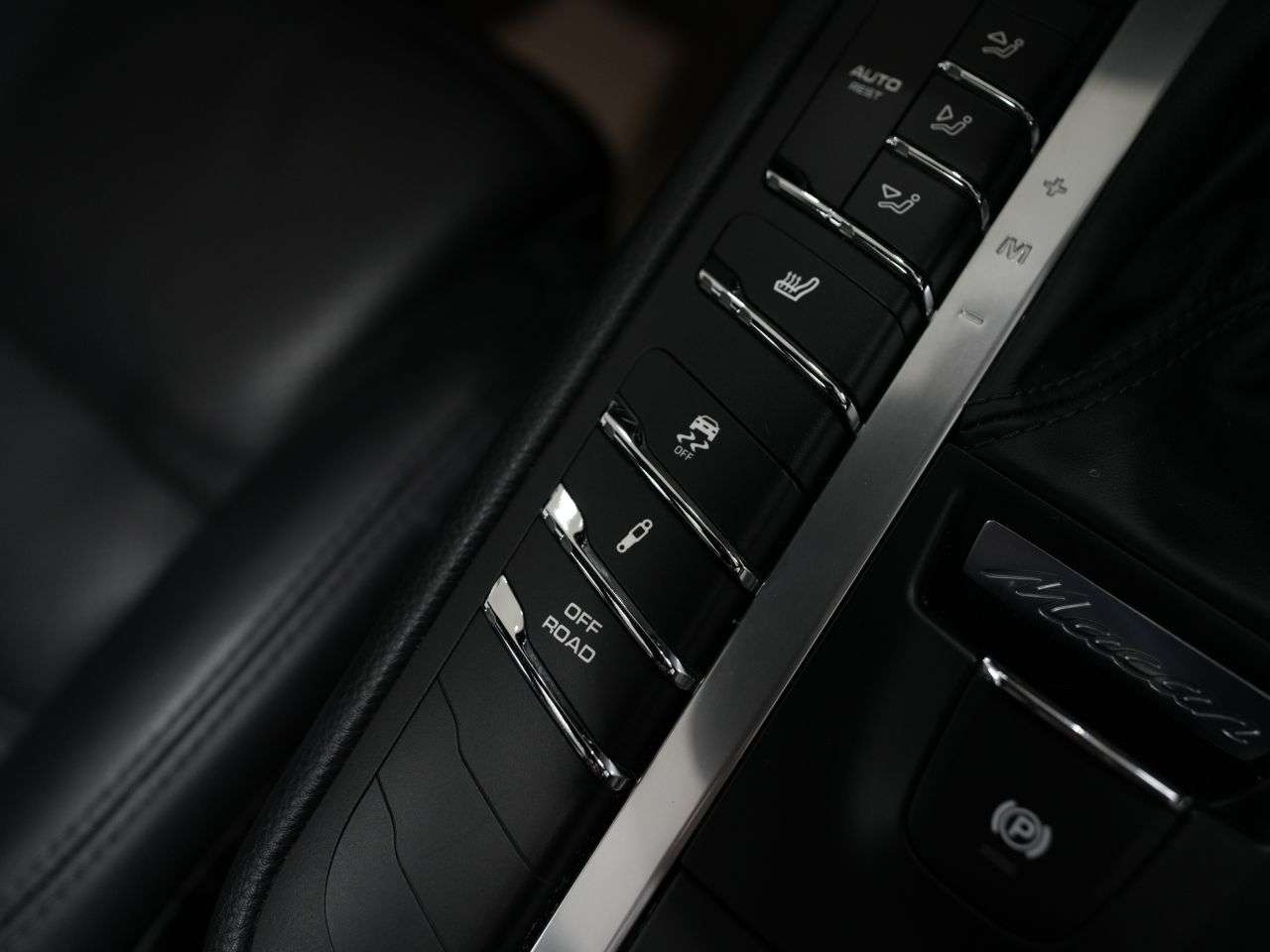 2018 PORSCHE MACAN 2018 PORSCHE MACAN