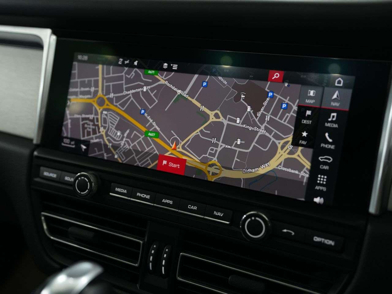 2018 PORSCHE MACAN 2018 PORSCHE MACAN