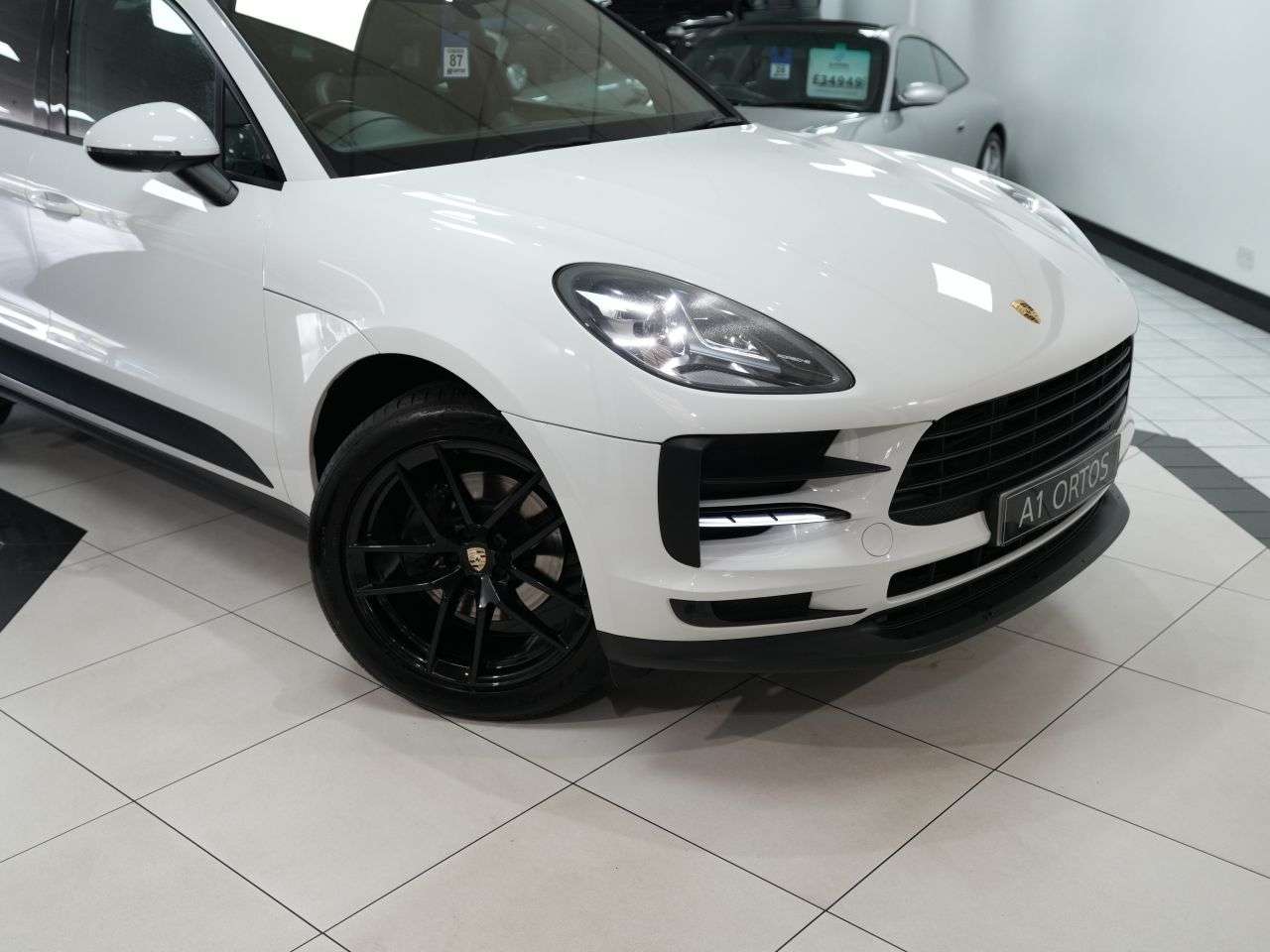 2018 PORSCHE MACAN 2018 PORSCHE MACAN