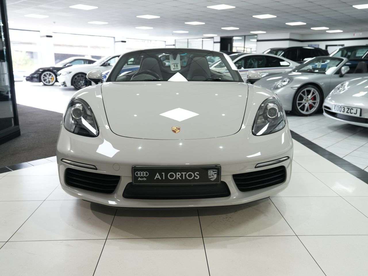 A 2019 PORSCHE 718 BOXSTER 2.0T Convertible GPF 2dr Petrol PDK Euro 6 (s/s) (300 ps) BEAUTIFUL CONDITI A 2019 PORSCHE 718 BOXSTER 2.0T Convertible GPF 2dr Petrol PDK Euro 6 (s/s) (300 ps) BEAUTIFUL CONDITI
