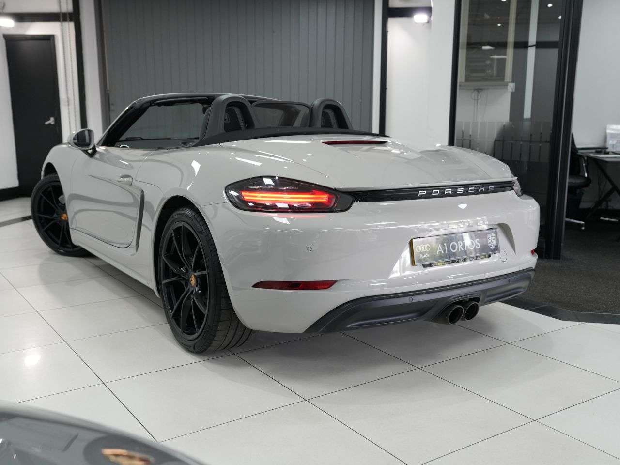 2019 PORSCHE 718 BOXSTER 2019 PORSCHE 718 BOXSTER