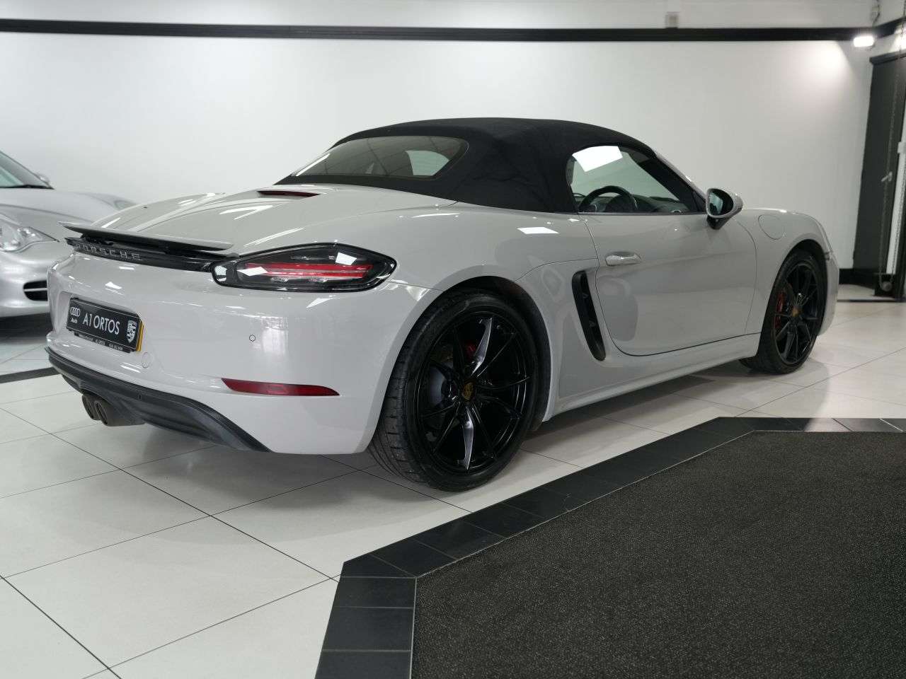 2019 PORSCHE 718 BOXSTER 2019 PORSCHE 718 BOXSTER