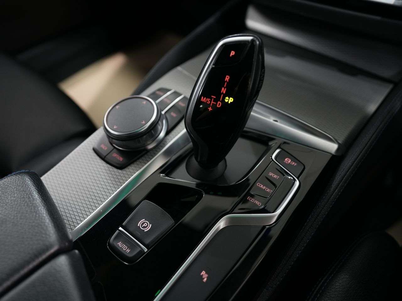 2018 BMW 5 SERIES 2018 BMW 5 SERIES