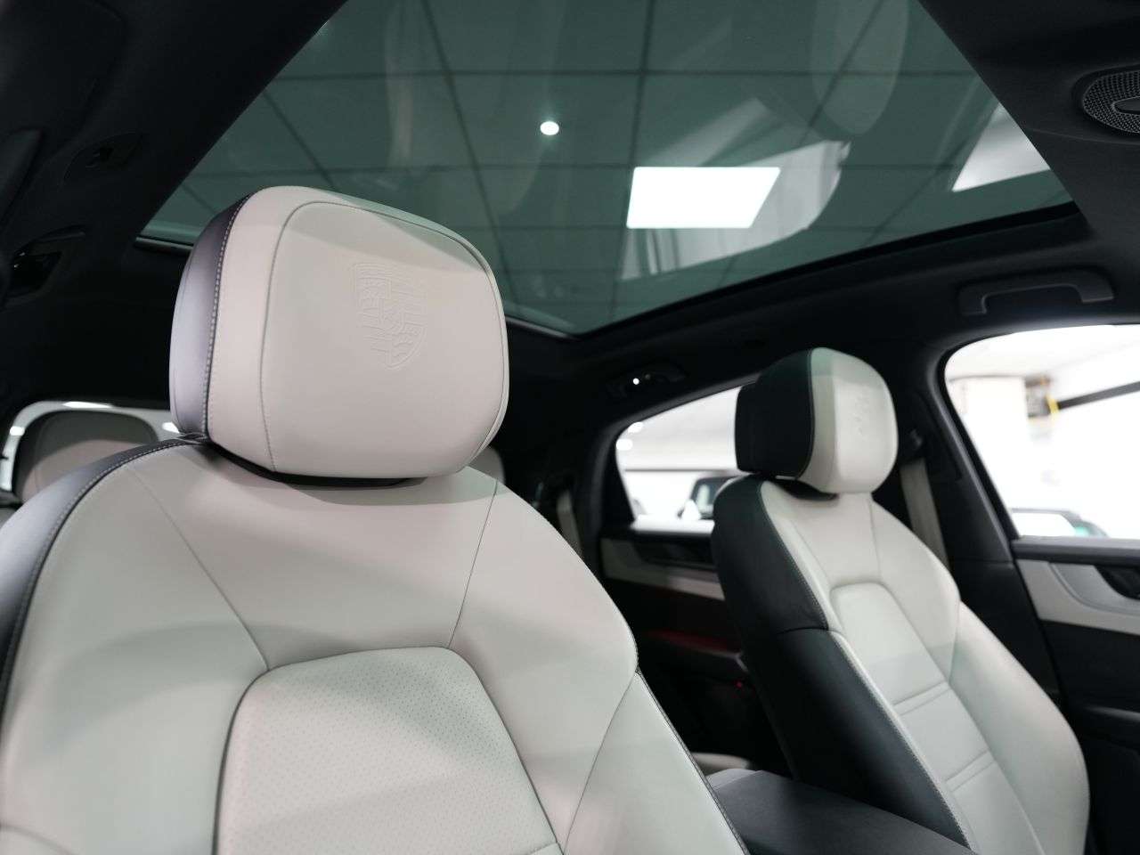 A 2024 PORSCHE CAYENNE 4.0T V8 S Coupe 5dr Petrol TiptronicS 4WD Euro 6 (s/s) (474 ps) 1 OWNER NEW A 2024 PORSCHE CAYENNE 4.0T V8 S Coupe 5dr Petrol TiptronicS 4WD Euro 6 (s/s) (474 ps) 1 OWNER NEW