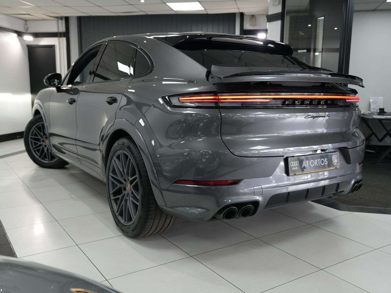 2024 PORSCHE CAYENNE 2024 PORSCHE CAYENNE